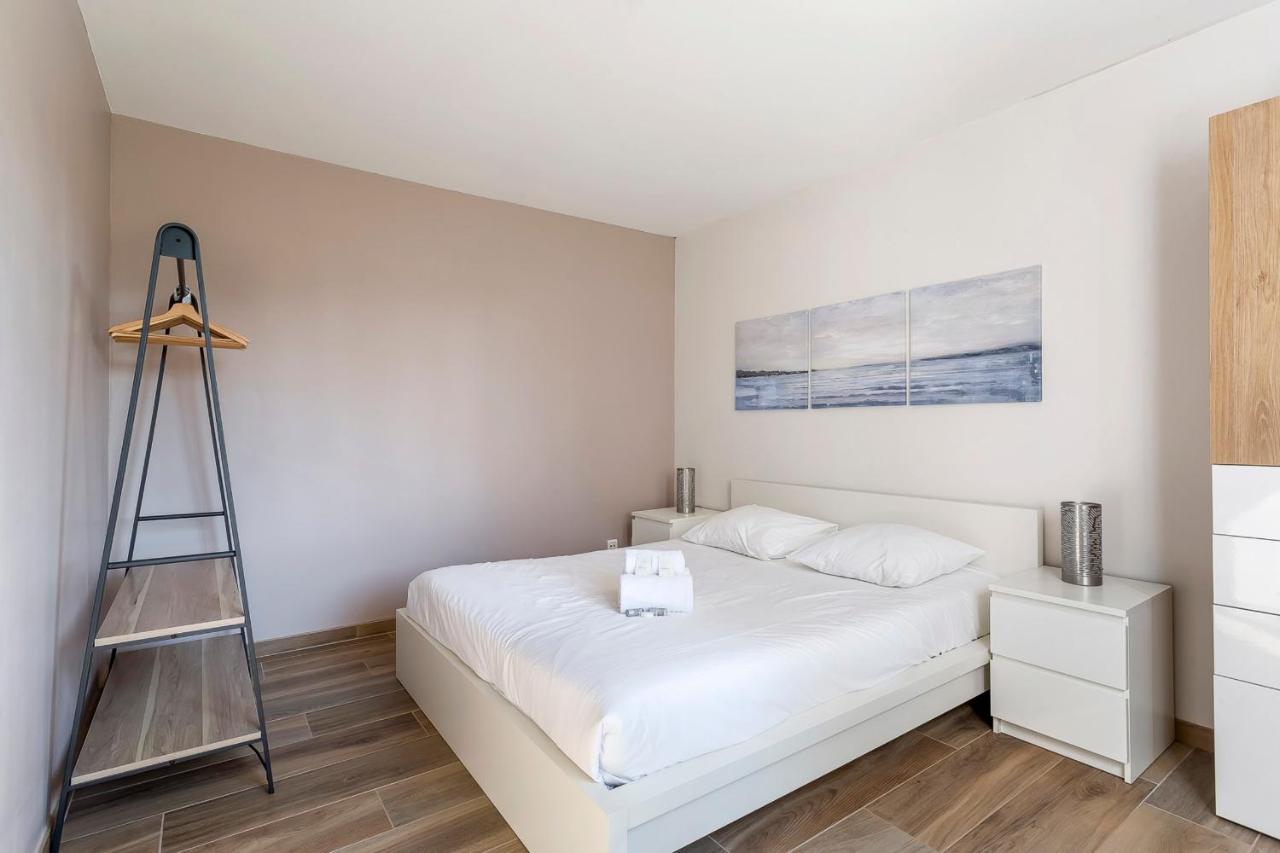 Suite Granges En Rez-De-Jardin Pour 4 Voyageurs Lião Exterior foto