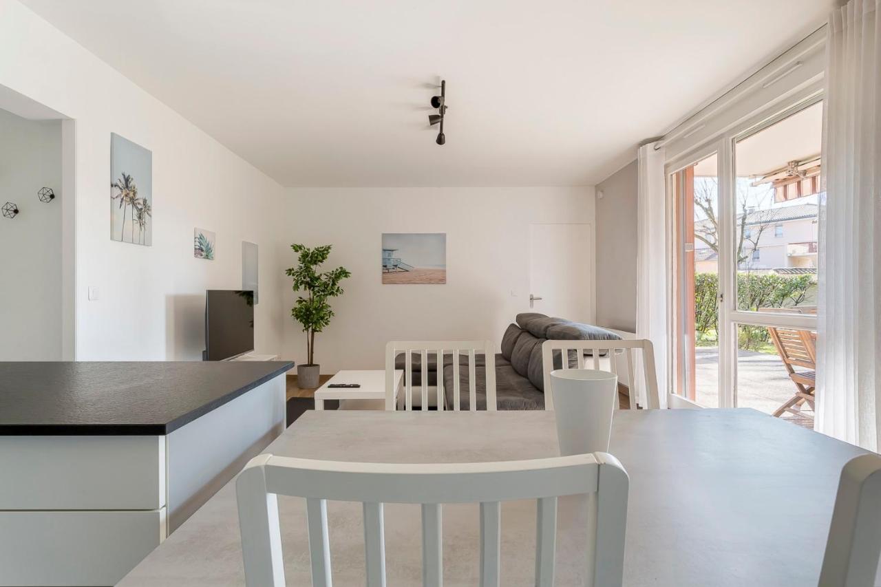 Suite Granges En Rez-De-Jardin Pour 4 Voyageurs Lião Exterior foto